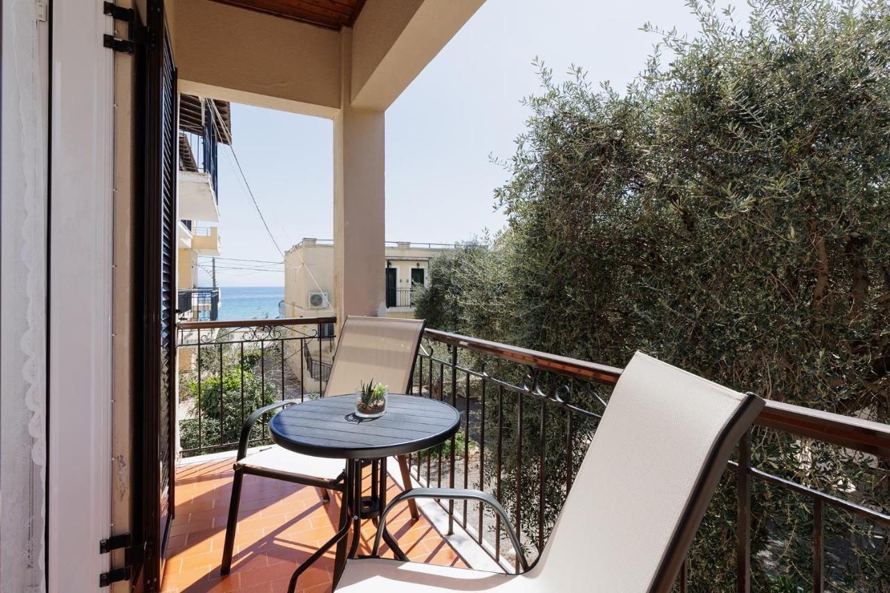 The Island Life Apartments By Konnect, Ipsos Beach Exterior photo